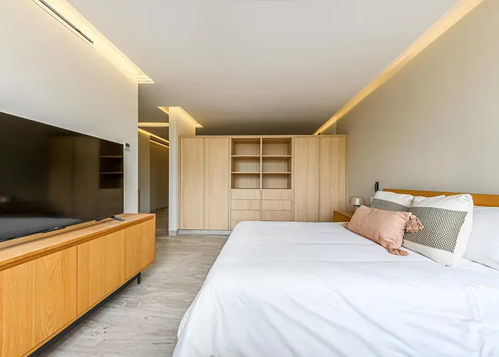 Lumina At Cardinal Apartment *
